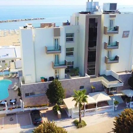 Hotel Caesar Paladium ريميني المظهر الخارجي الصورة
