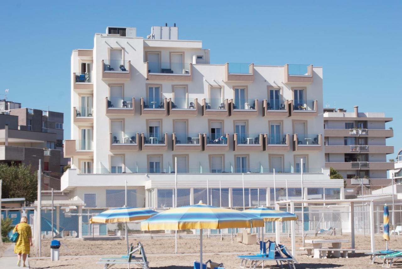 Hotel Caesar Paladium ريميني المظهر الخارجي الصورة