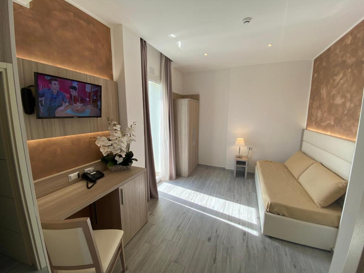 Hotel Caesar Paladium ريميني المظهر الخارجي الصورة