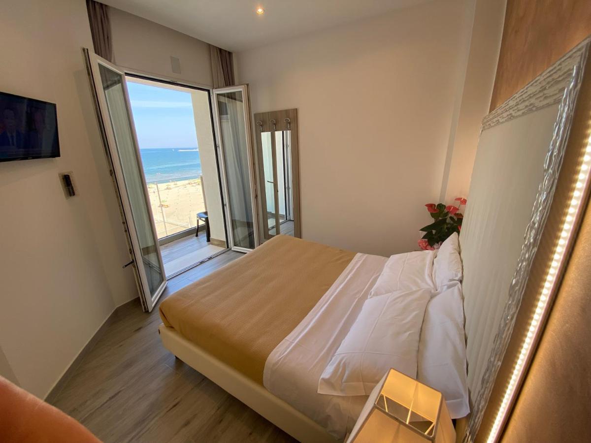 Hotel Caesar Paladium ريميني المظهر الخارجي الصورة