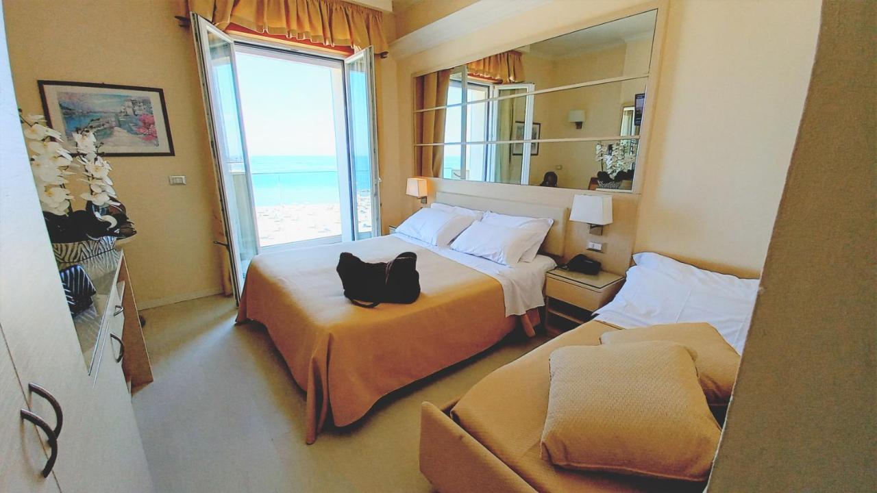 Hotel Caesar Paladium ريميني المظهر الخارجي الصورة