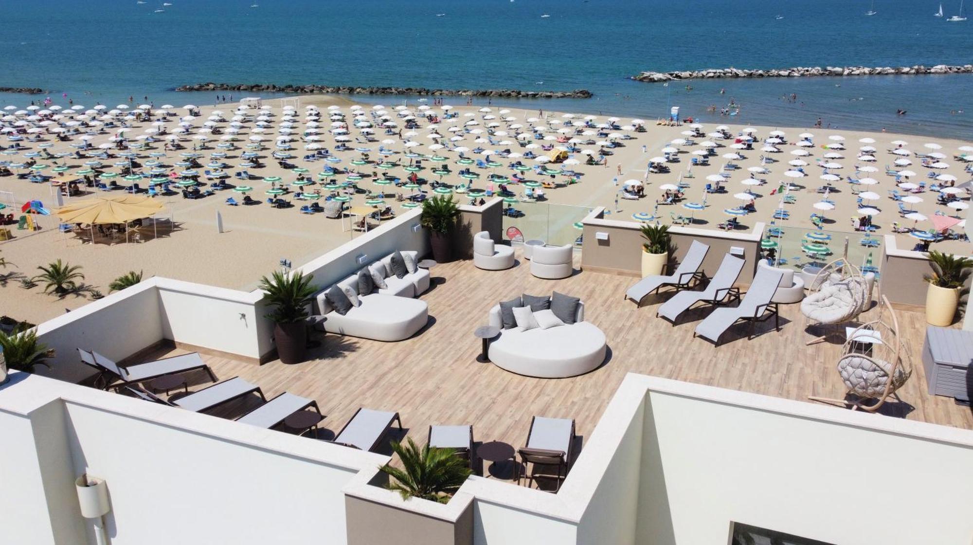 Hotel Caesar Paladium ريميني المظهر الخارجي الصورة