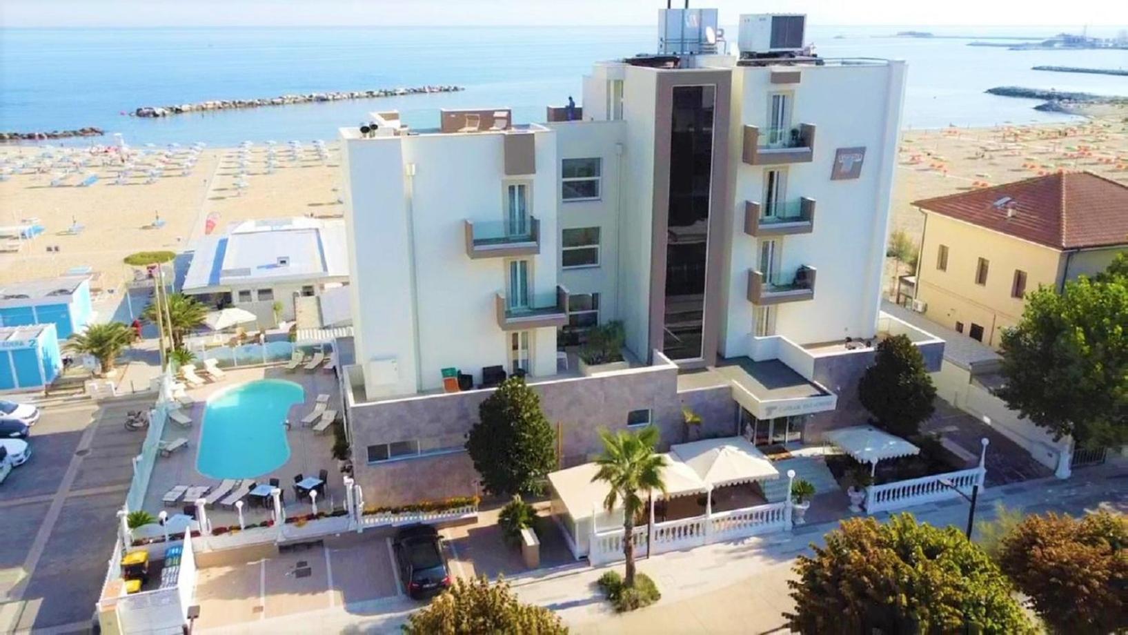 Hotel Caesar Paladium ريميني المظهر الخارجي الصورة