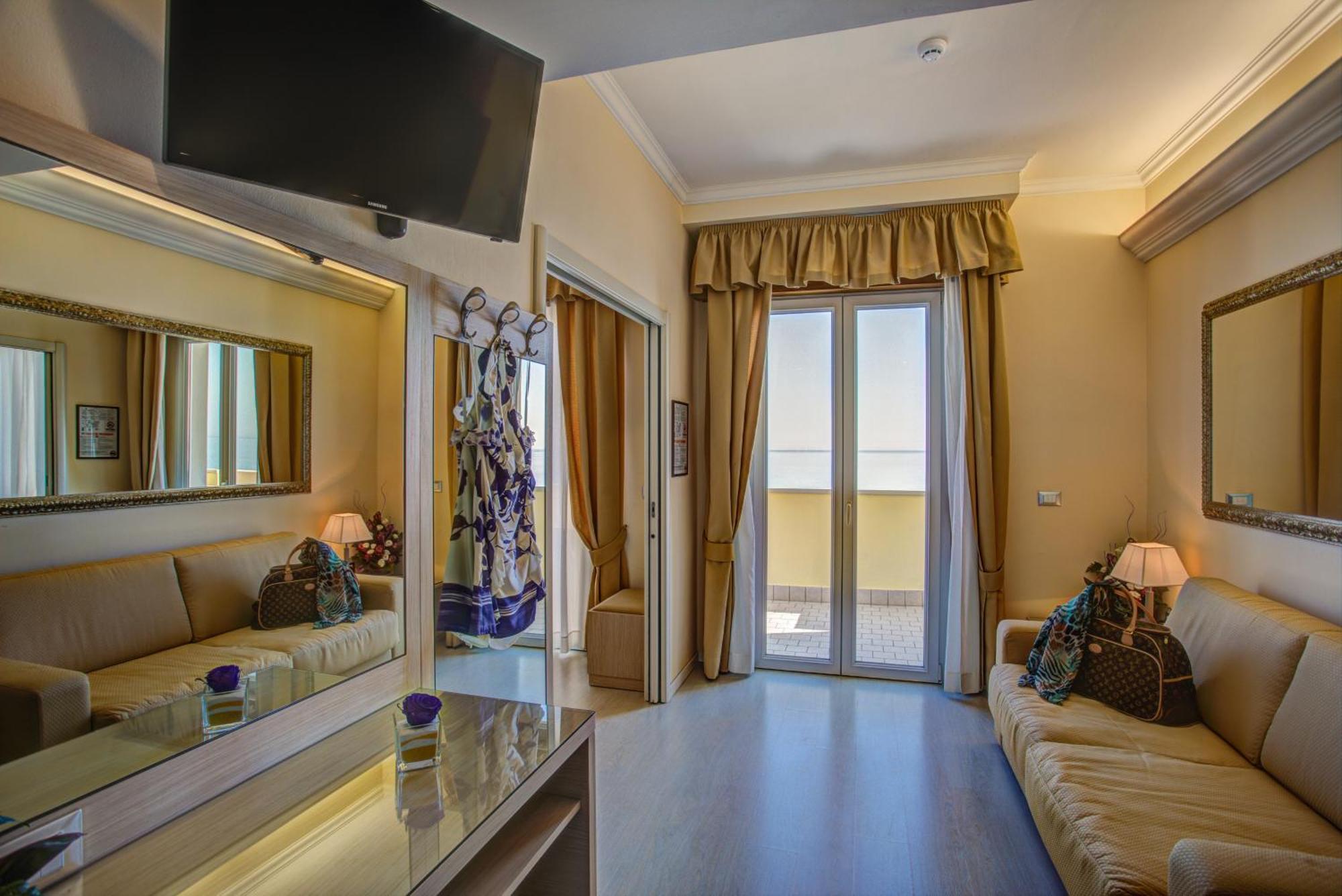 Hotel Caesar Paladium ريميني الغرفة الصورة
