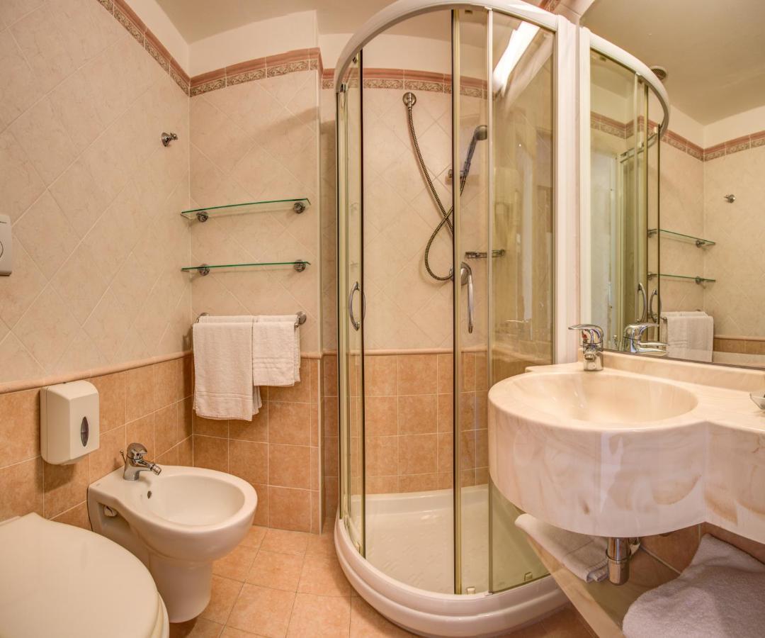 Hotel Caesar Paladium ريميني الغرفة الصورة